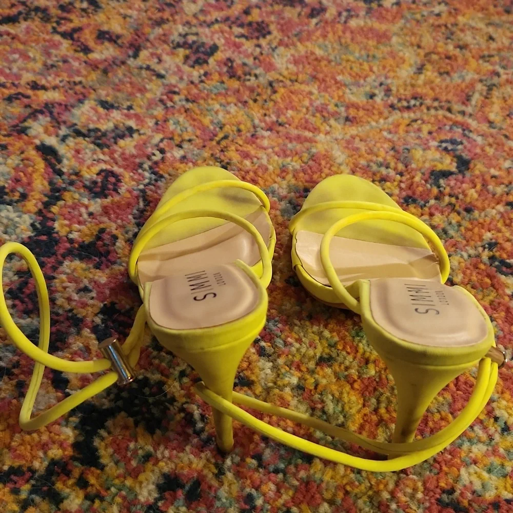 Simmi London Neon Cassie Starppy Heels Size 7